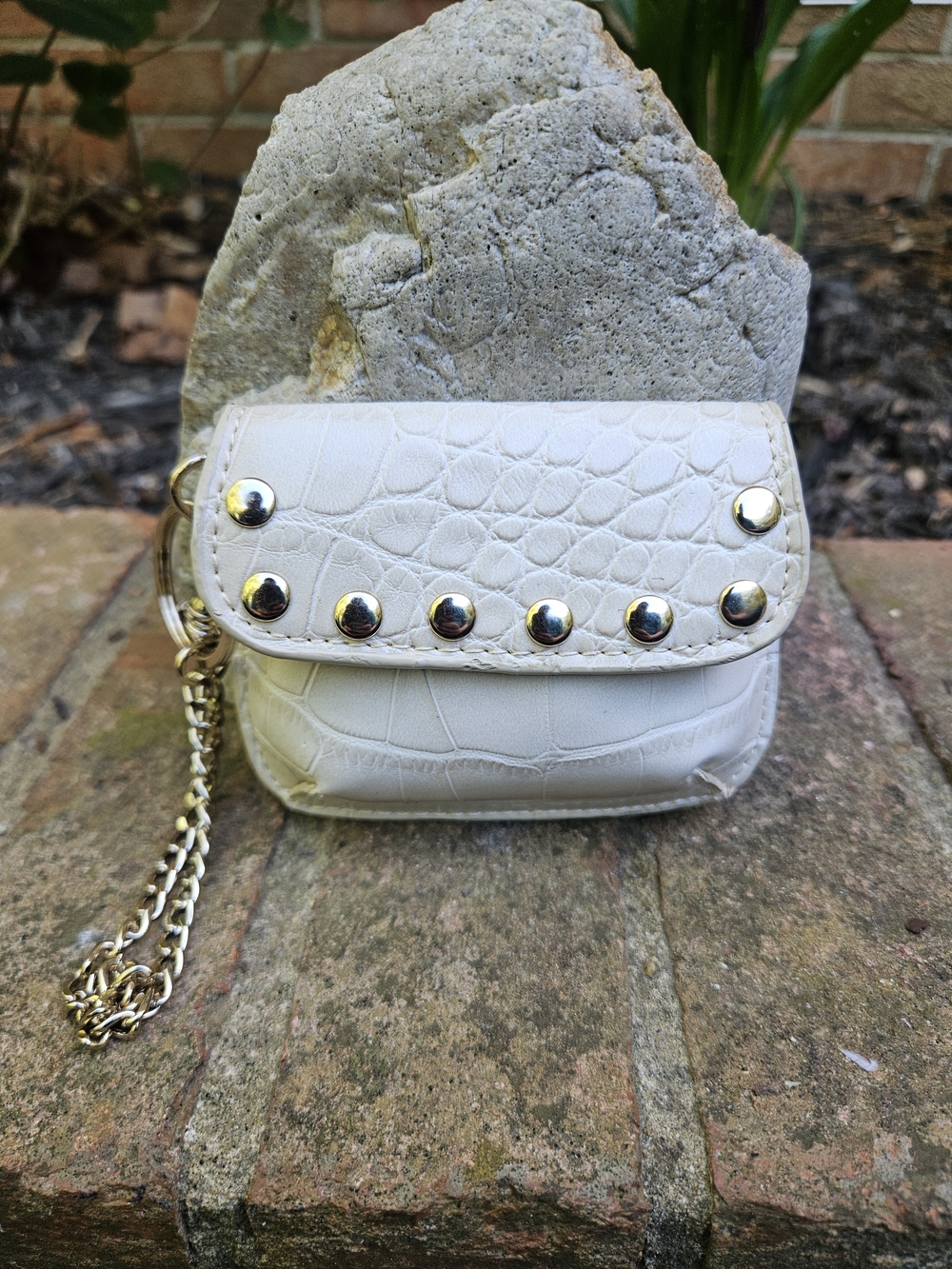 Kathy Van Zeeland Ivory Faux Leather Croc Pattern Coin Purse Keychain